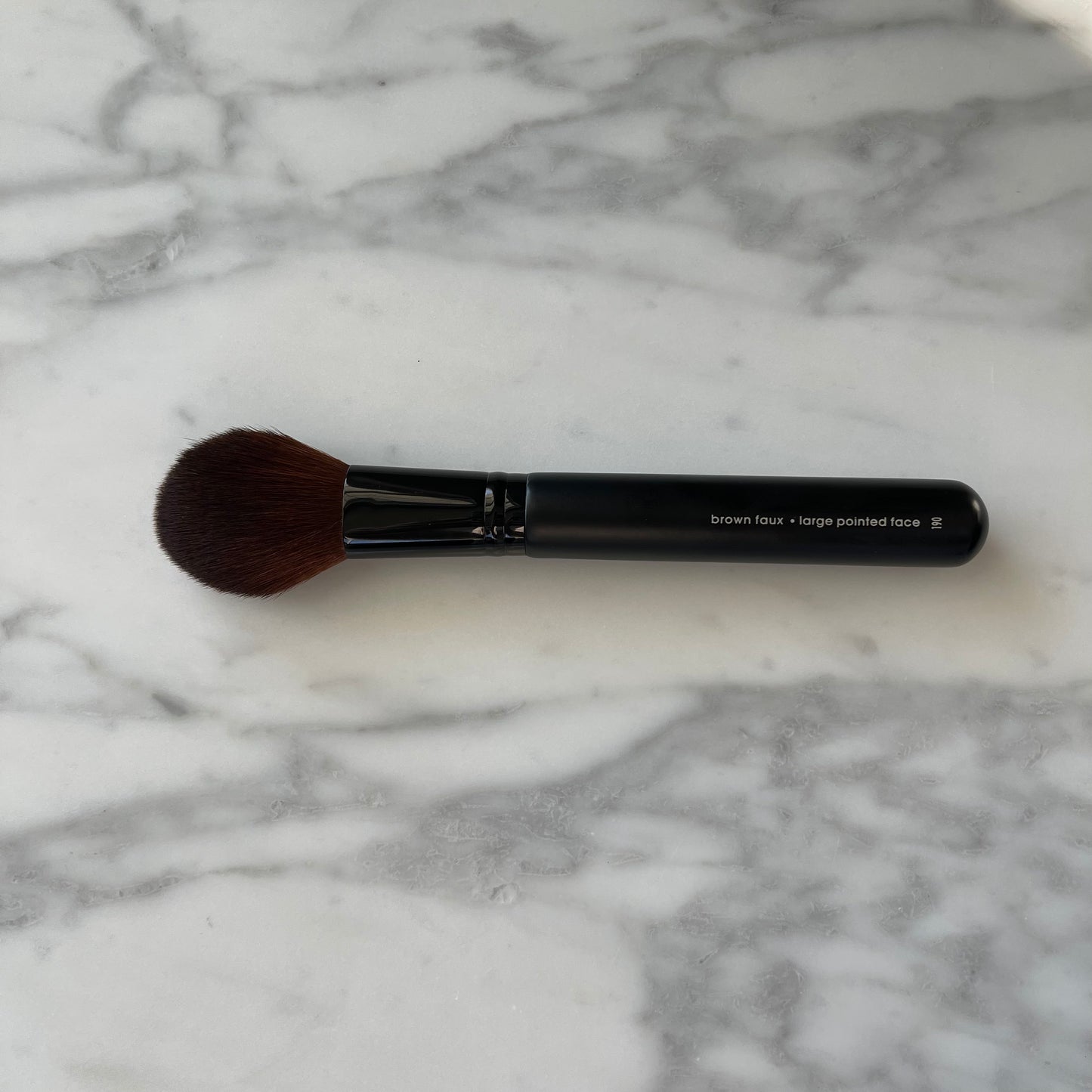 Lux Large Pointed Face Brush