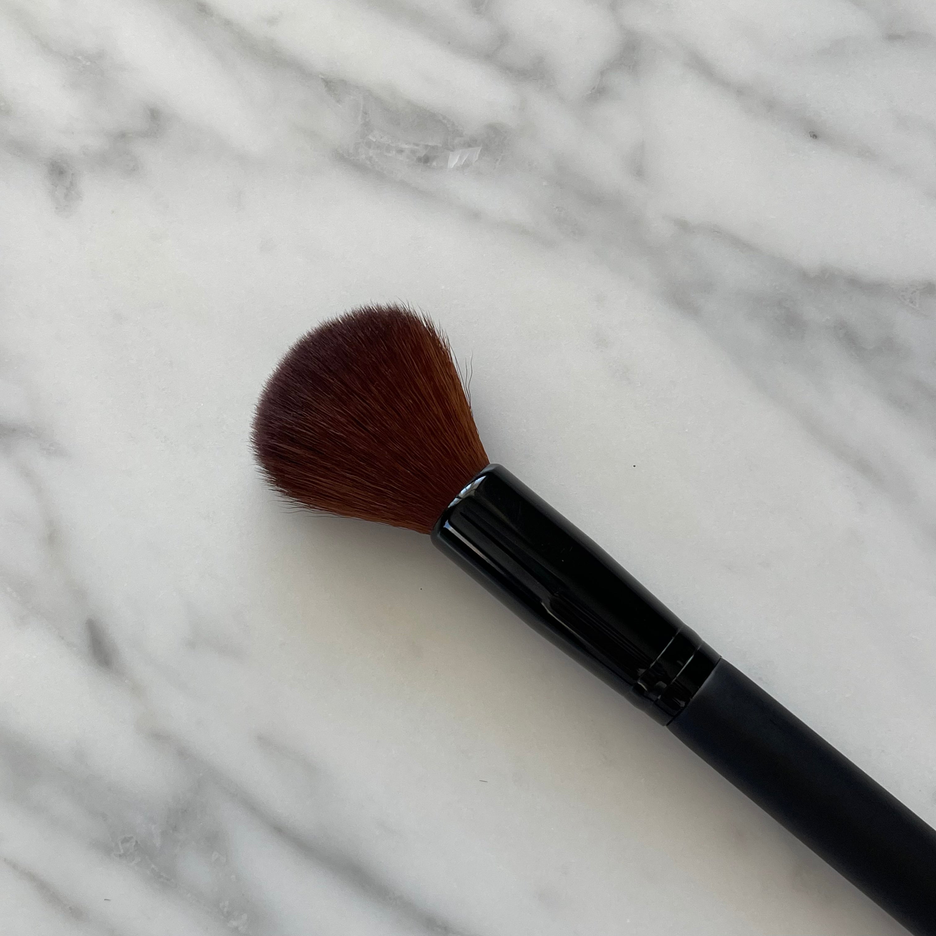 Lux Small Rounded Face Brush