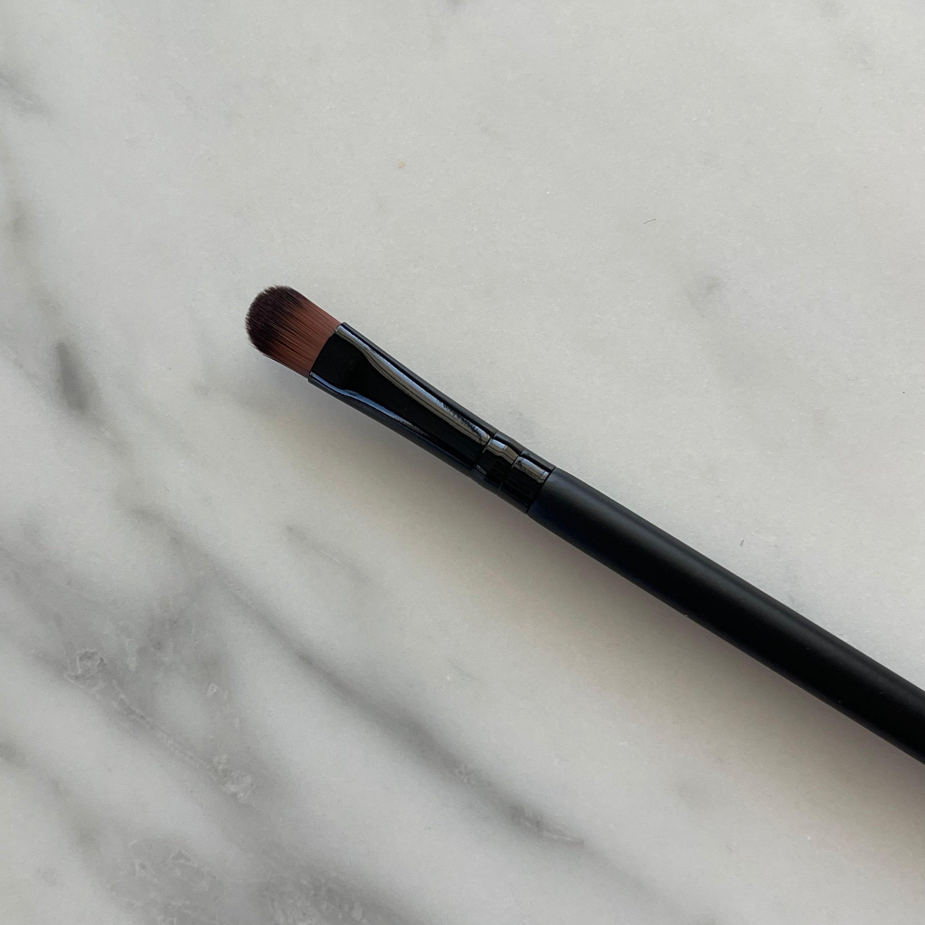 Lux Small All Over Brush